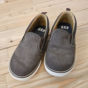 GAP TODDLER Slip on sneakers, size 10